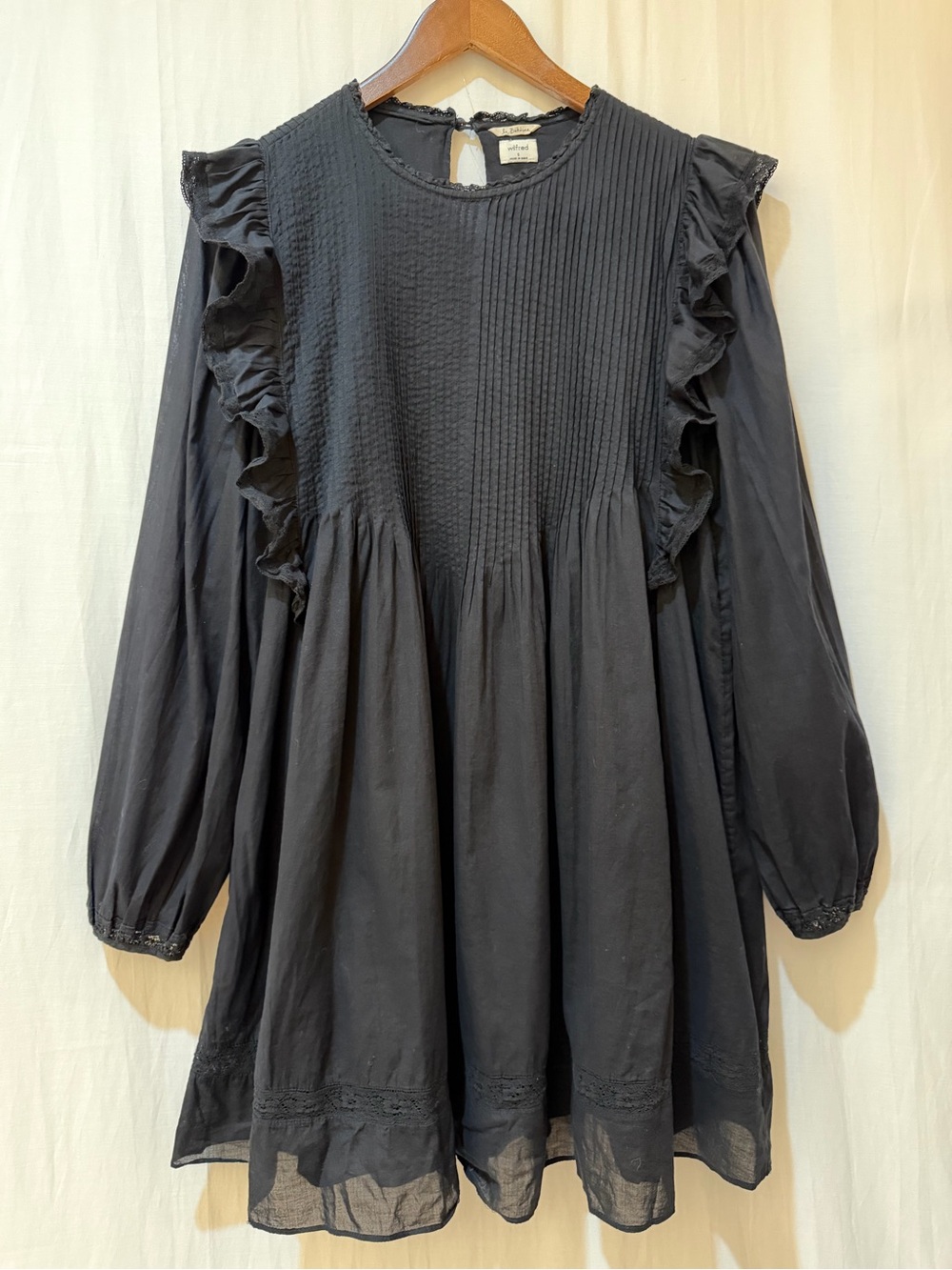 Aritzia Wilfred Cotton Dress Pin-tuck Bodice w. Frill Details & Flare  Black - S